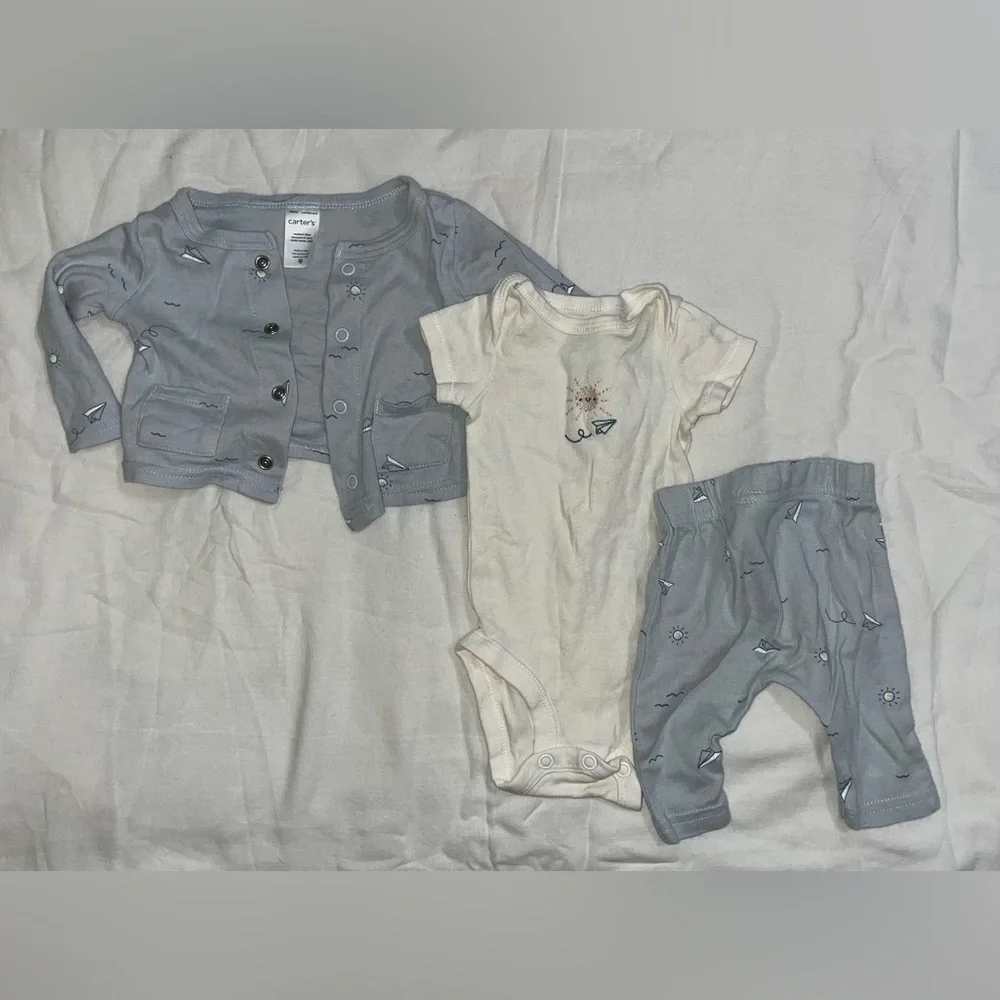 Carter's Cardigan Set - Picture 4 of 5